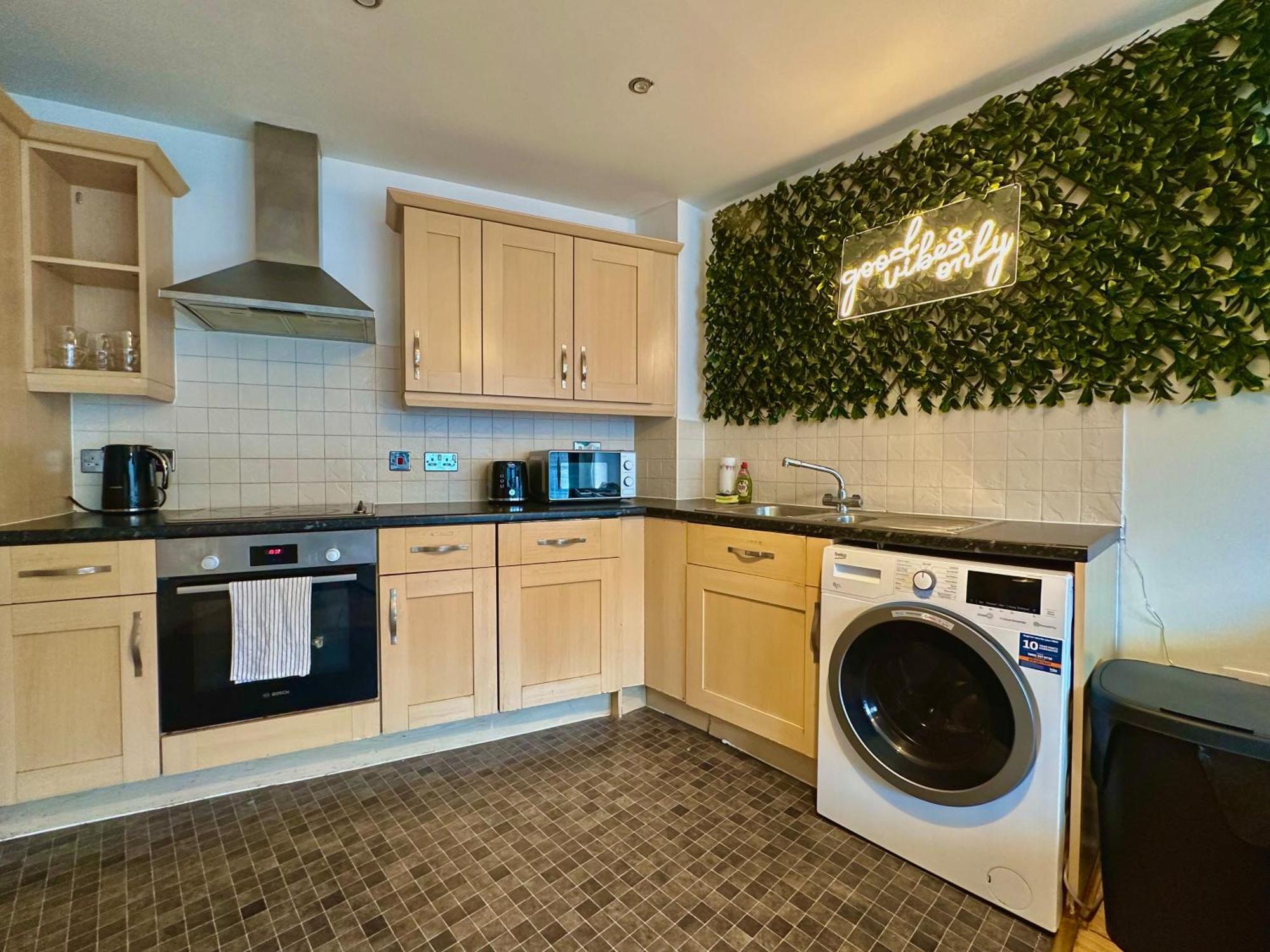 Watford Serviced Apartment, Free Parking, Centre *