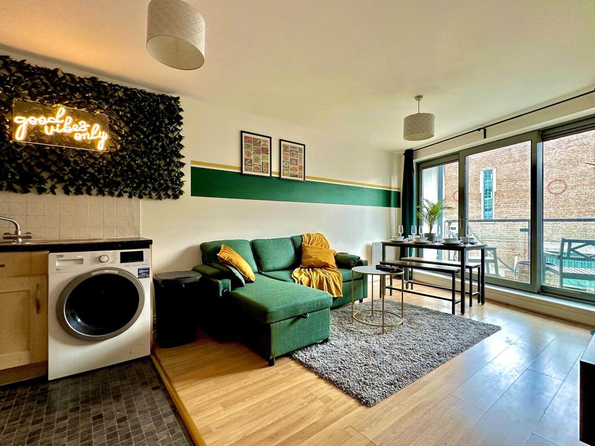Apartment Watford Serviced Apartment, Free Parking, Centre *